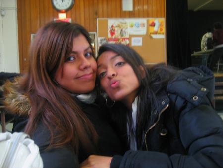 De Retour Au School ...  Cynthia Et Moi